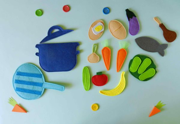 kids-play-food-set-with-felt-fruit-and-vegetables
