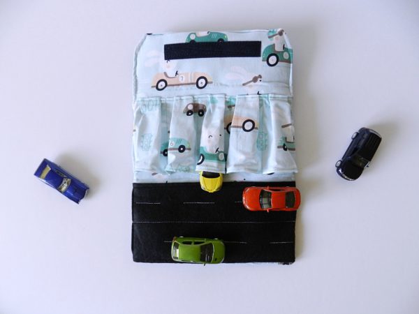 road-trip-toys-for-toddlers-for-five-cars