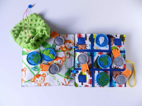 educational-game-tic-tac-toe-in-dinosaur-busy-book